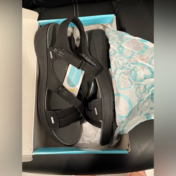 Baretraps Tracey Sandal - Picture 4 of 5